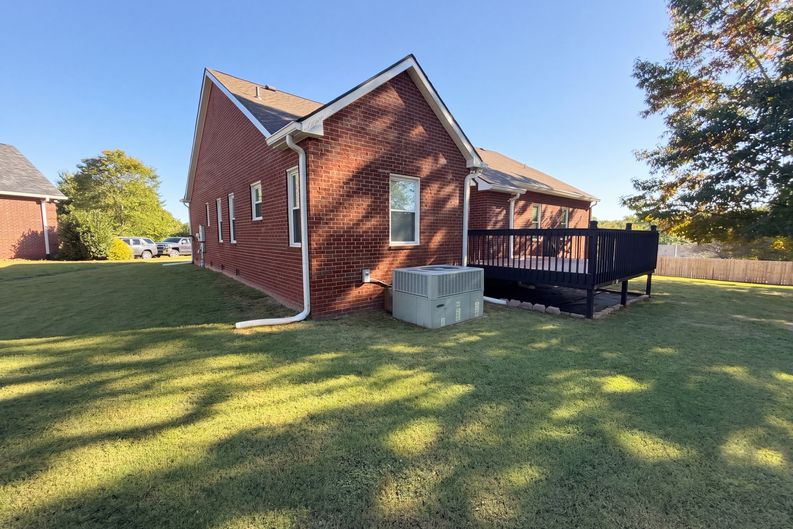 Photo 46 of 49 of 2738 Wales Ct, Thompsons Station, TN