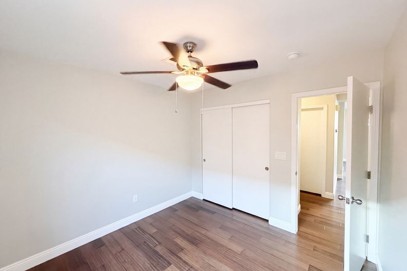 Photo 22 of 39 of 8032 Tailwind Ave, Las Vegas, NV