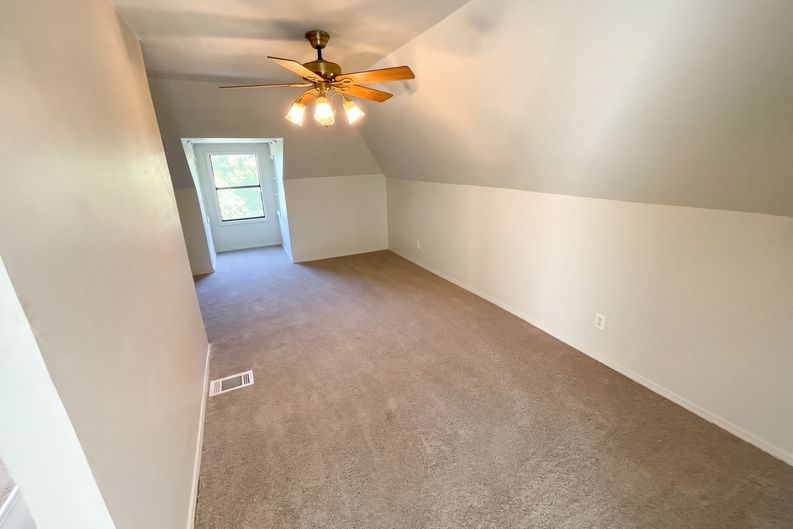 Photo 11 of 15 of 323 W 7th St, Chandler, OK