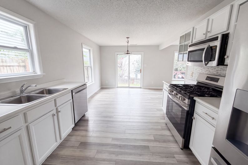 Photo 7 of 23 of 4468 Norfleet St, Concord, NC