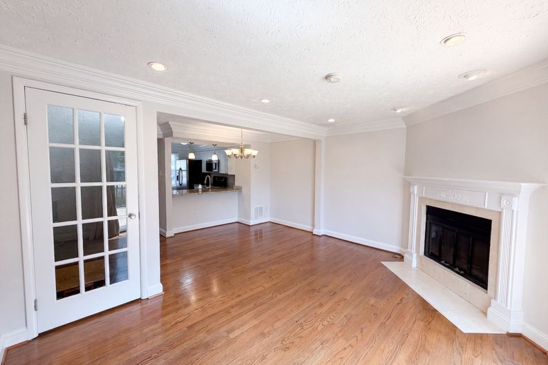 Photo 13 of 57 of 8769 Kanawha Ct, Lorton, VA
