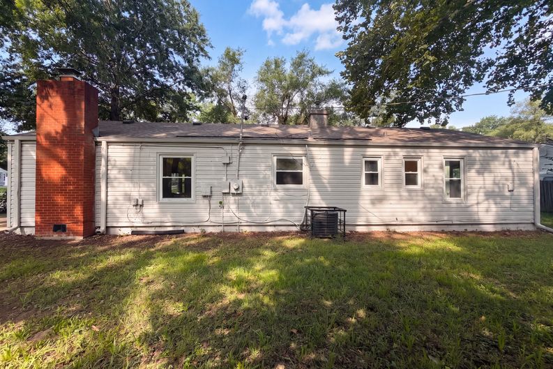 Photo 18 of 22 of 11121 Herrick Ave, Kansas City, MO