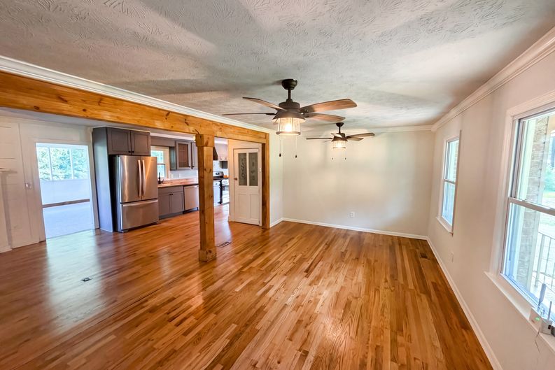 Photo 3 of 18 of 5795 Stewart Mill Rd, Douglasville, GA