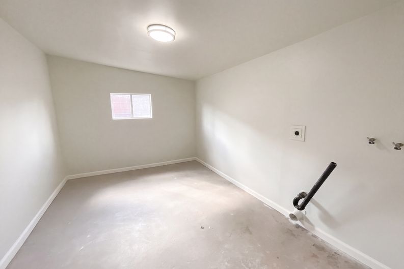 Photo 16 of 21 of 3544 W Sierra Vista Dr, Phoenix, AZ