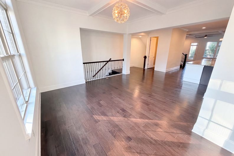Photo 15 of 44 of 2256 Royal Vineyard Ln SE, Smyrna, GA