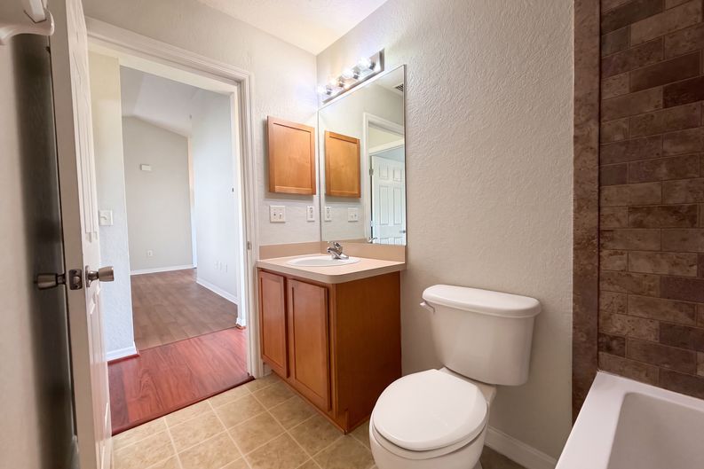 Photo 13 of 29 of 6041 Parnell Ave, Spring Hill, FL