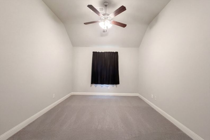 Photo 10 of 19 of 2613 Oak Blossom Dr, McKinney, TX