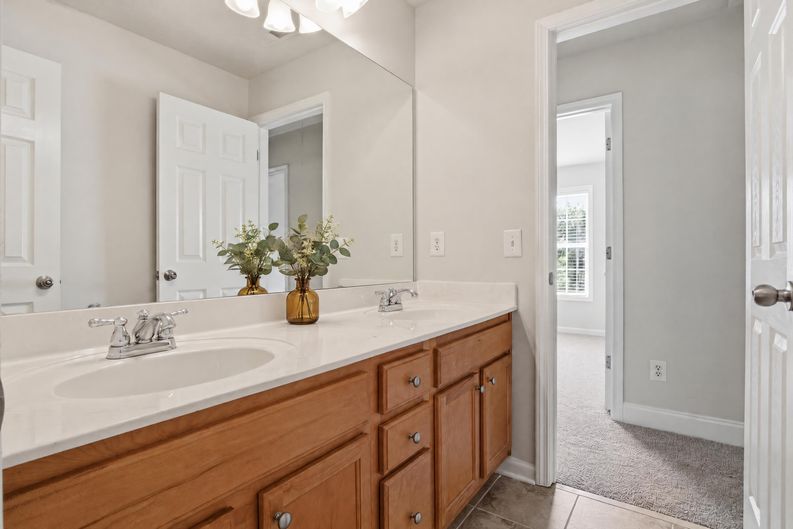 Photo 29 of 46 of 30 Roberson Dr NE, Cartersville, GA