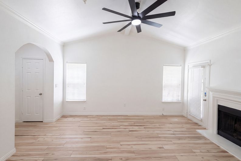 Photo 3 of 19 of 2601 Preston Rd, Plano, TX