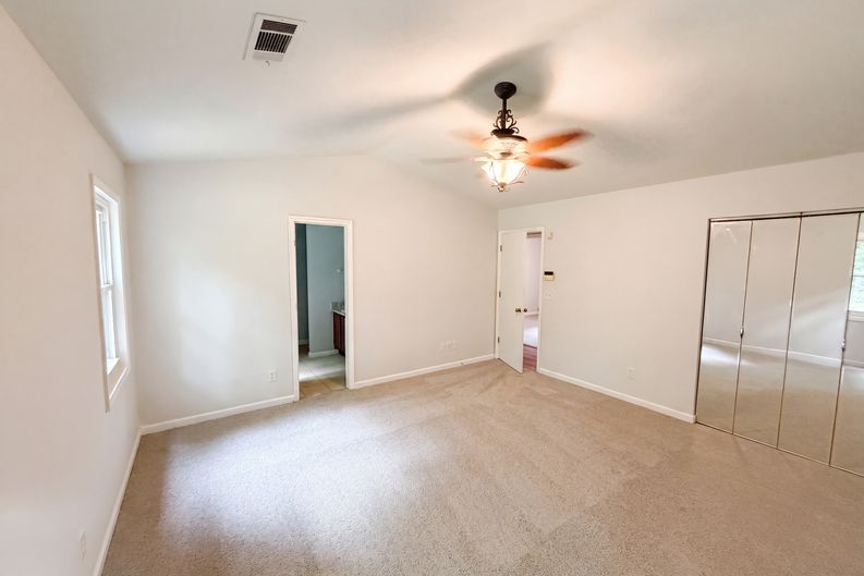 Photo 4 of 20 of 158 Colemans Bluff Dr, Woodstock, GA