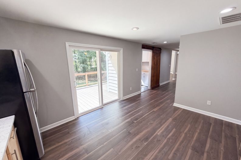 Photo 10 of 29 of 1322 Carolyn Dr, Charlotte, NC