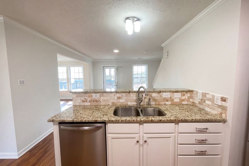 Photo 9 of 19 of 644 Carybrook Ct, York, SC