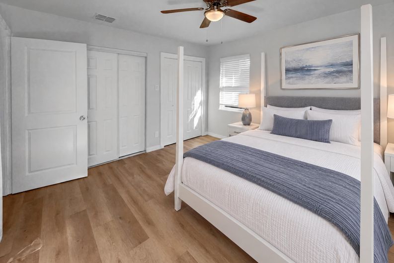 Photo 4 of 16 of 9618 Tamalpais Dr, Dallas, TX