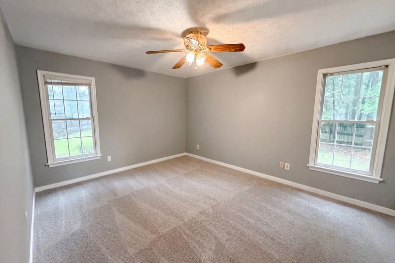 Photo 9 of 16 of 2700 Tipton St, South Chesterfield, VA