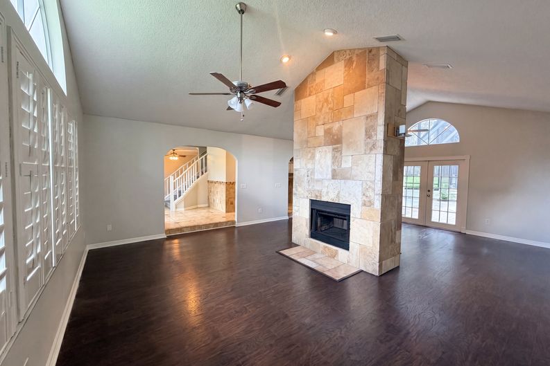 Photo 7 of 30 of 300 Sprucewood Rd, Lake Mary, FL