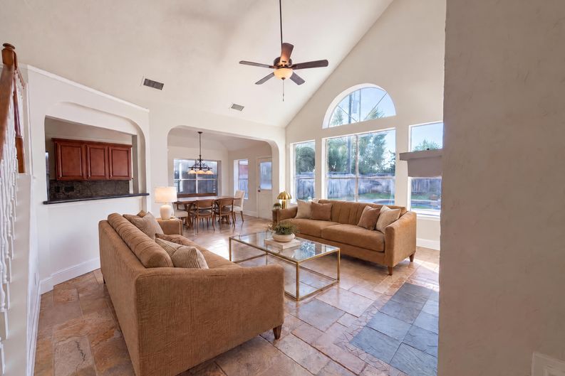 Photo 5 of 26 of 23130 Willow Canyon Dr, Katy, TX