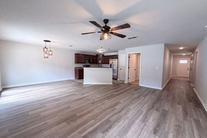 Photo 14 of 18 of 7428 Sweet Rose Ln, Jacksonville, FL