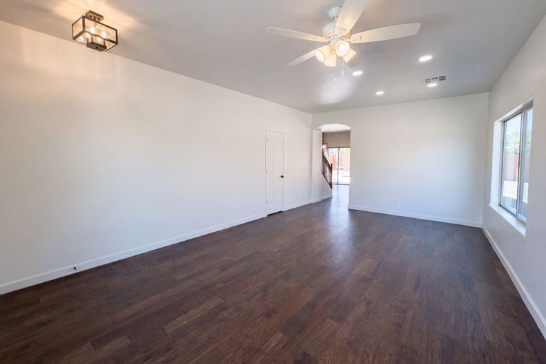 Photo 6 of 35 of 18170 W Mission Ln, Waddell, AZ