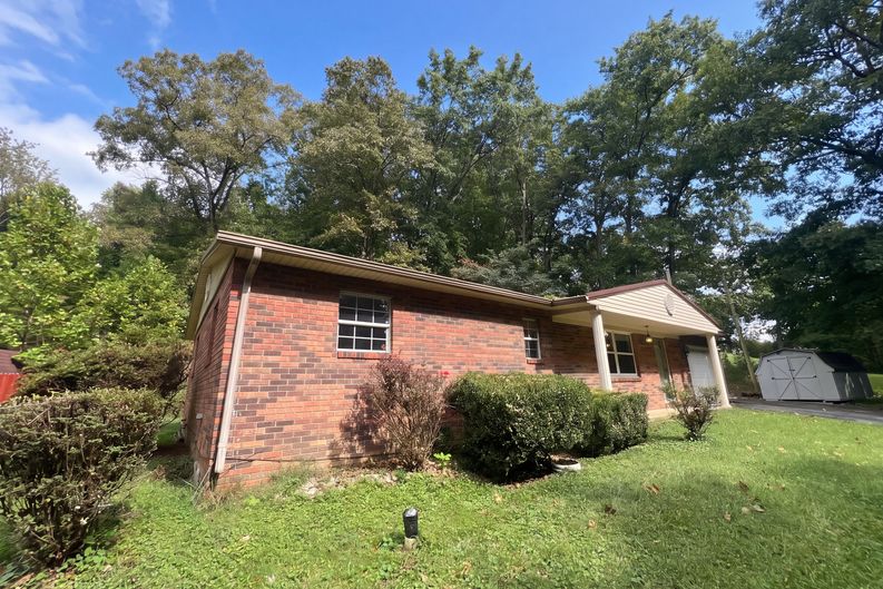 Photo 21 of 24 of 226 Parliament Rd, Harrogate, TN