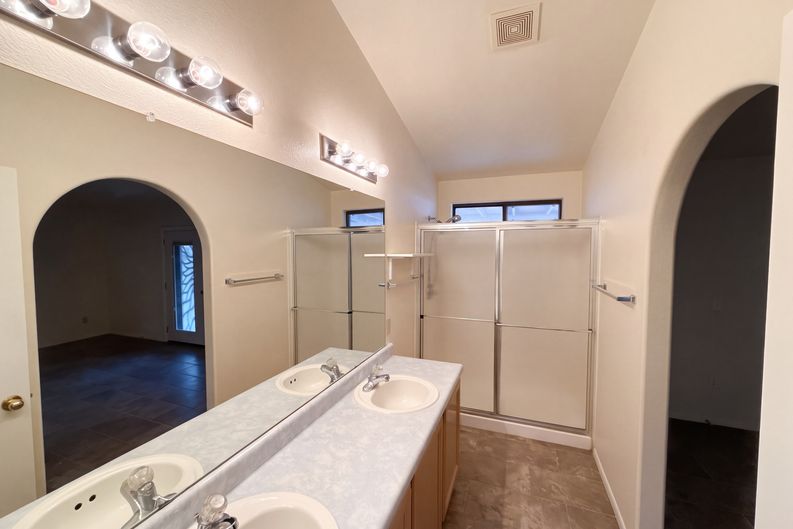 Photo 10 of 20 of 9324 E Lochnay Ln, Tucson, AZ
