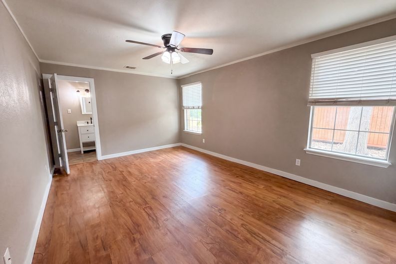 Photo 14 of 23 of 1356 Timberwood Trl, New Braunfels, TX