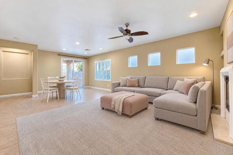 Photo 6 of 23 of 2825 Lochbroom Way, Henderson, NV