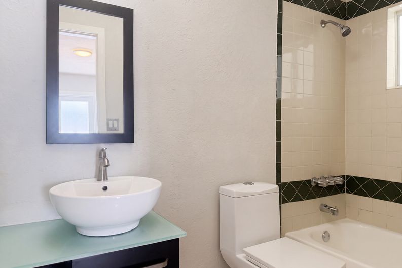 Photo 16 of 22 of 6200 SW 109th Ave, Miami, FL
