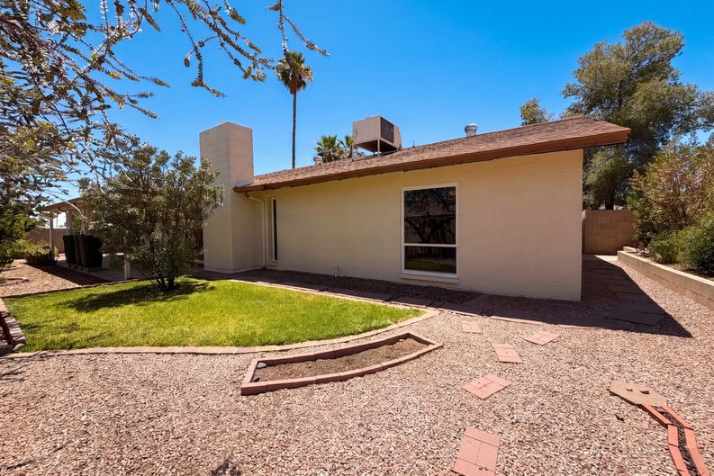 Photo 22 of 24 of 2346 E Mescal St, Phoenix, AZ