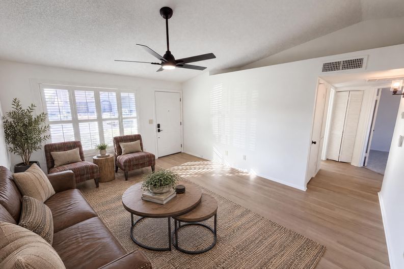 Photo 12 of 23 of 6711 W Osborn Rd, Phoenix, AZ