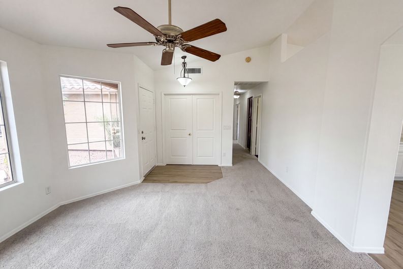 Photo 7 of 25 of 2945 E Hononegh Dr, Phoenix, AZ