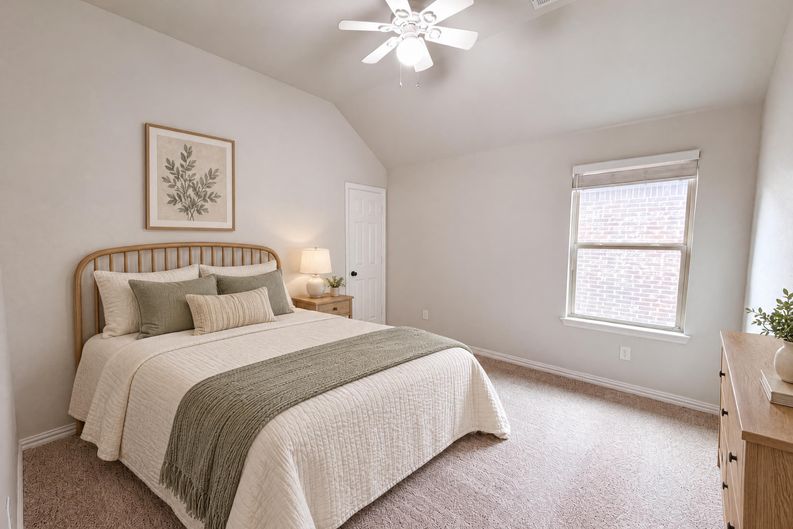 Photo 8 of 39 of 9332 Kaitlyn Ct, Lantana, TX