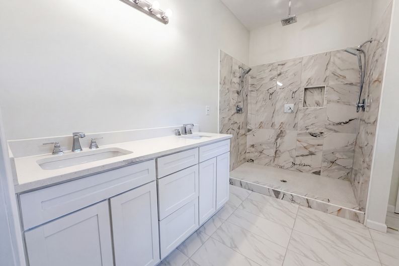 Photo 18 of 22 of 861 77th St S, Birmingham, AL