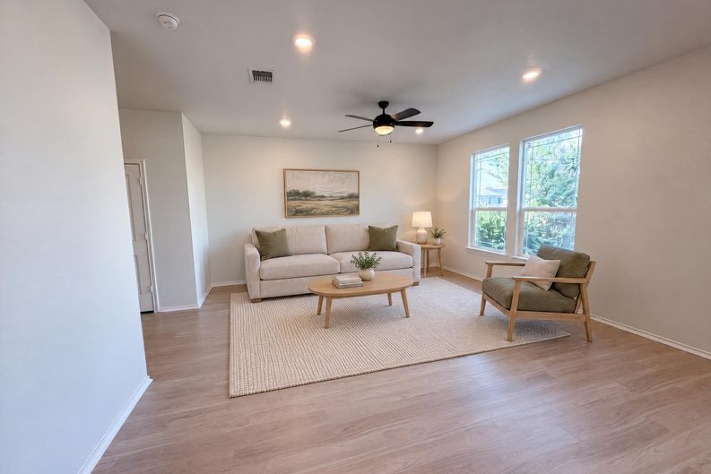 Photo 14 of 19 of 252 Sage Derby Dr, Hutto, TX