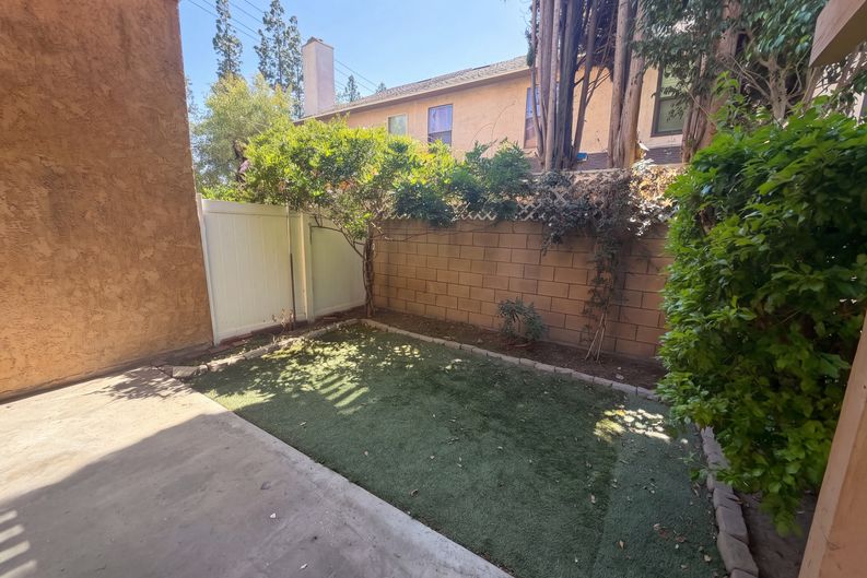 Photo 24 of 27 of 912 S Mountain Ave, Ontario, CA