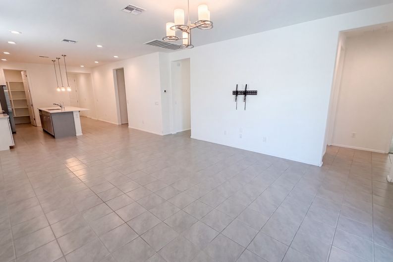 Photo 3 of 29 of 5644 N 199th Ave, Litchfield Park, AZ