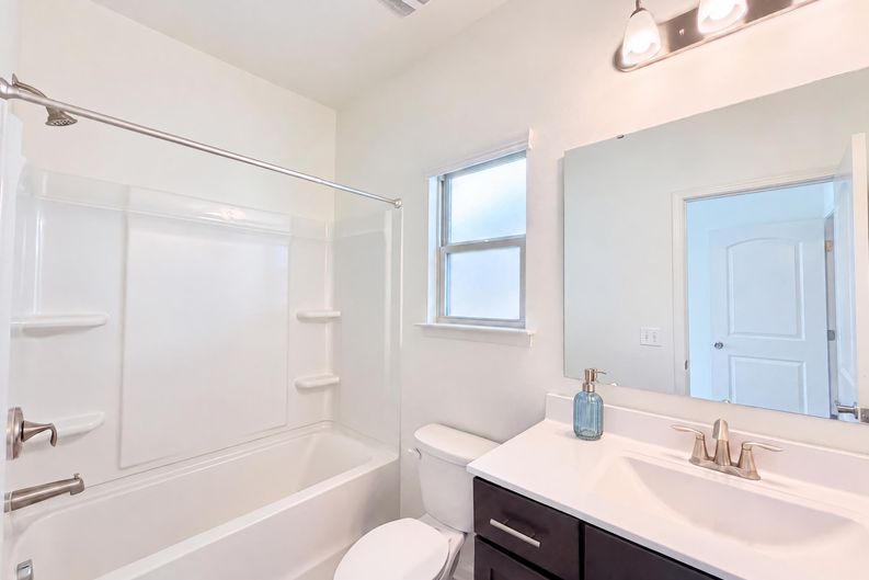Photo 11 of 21 of 9431 Ainslie Downs St, Charlotte, NC
