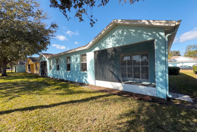 Photo 5 of 29 of 11520 Captiva Kay Dr, Riverview, FL