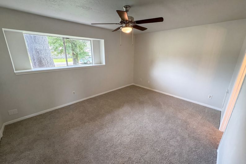 Photo 15 of 21 of 311 Fir Ridge Dr, Huffman, TX