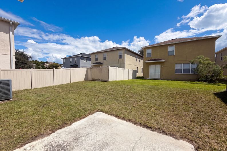 Photo 32 of 40 of 17534 Balmaha Dr, Land O Lakes, FL