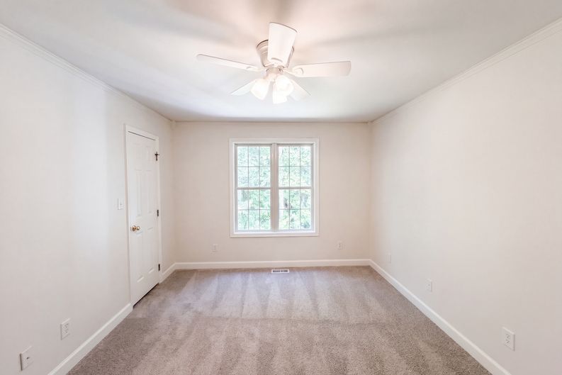 Photo 4 of 15 of 128 Madeline Ct, Youngsville, NC