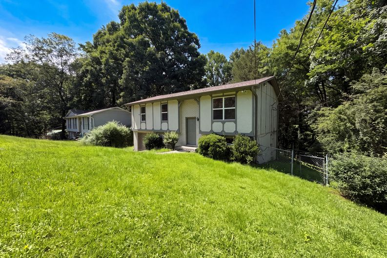 Photo 20 of 24 of 3108 Cobblestone Dr, Birmingham, AL