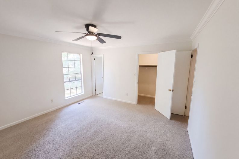 Photo 4 of 25 of 4226 Plantation Pl, Helena, AL