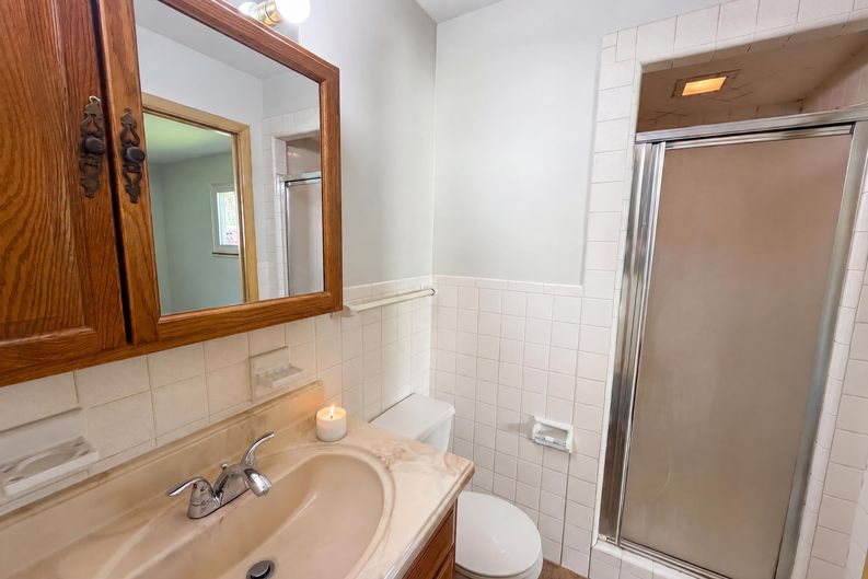 Photo 6 of 24 of 5444 Kenbridge Dr, Cleveland, OH
