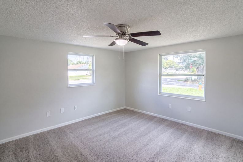 Photo 9 of 23 of 3518 Gorman Dr, New Port Richey, FL