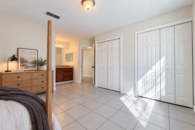 Photo 4 of 17 of 7606 Leon Ave, Temple Terrace, FL
