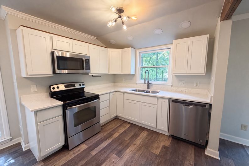 Photo 7 of 20 of 106 Rother Ln, Durham, NC