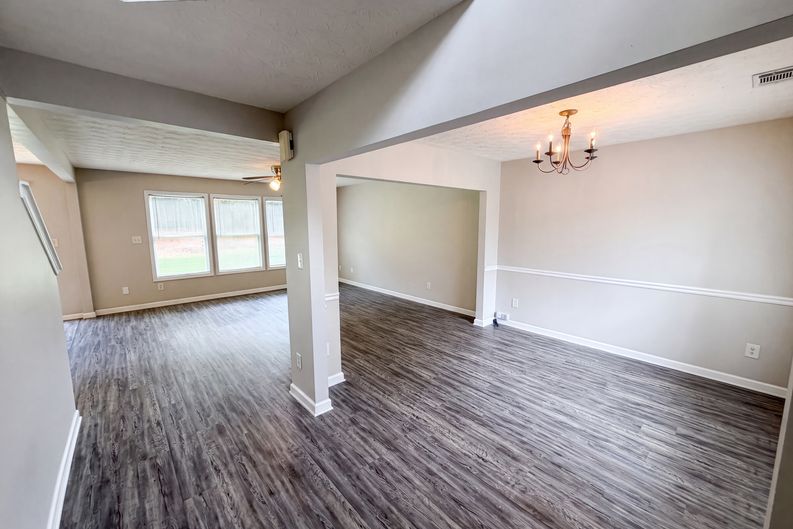 Photo 13 of 44 of 4636 Pine Acre Cir, Sugar Hill, GA