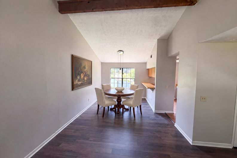 Photo 7 of 21 of 165 Splitwood Ln, Fairburn, GA