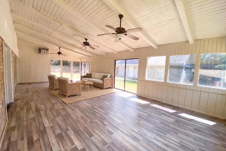 Photo 18 of 35 of 1607 Timberline Dr, Henderson, TX