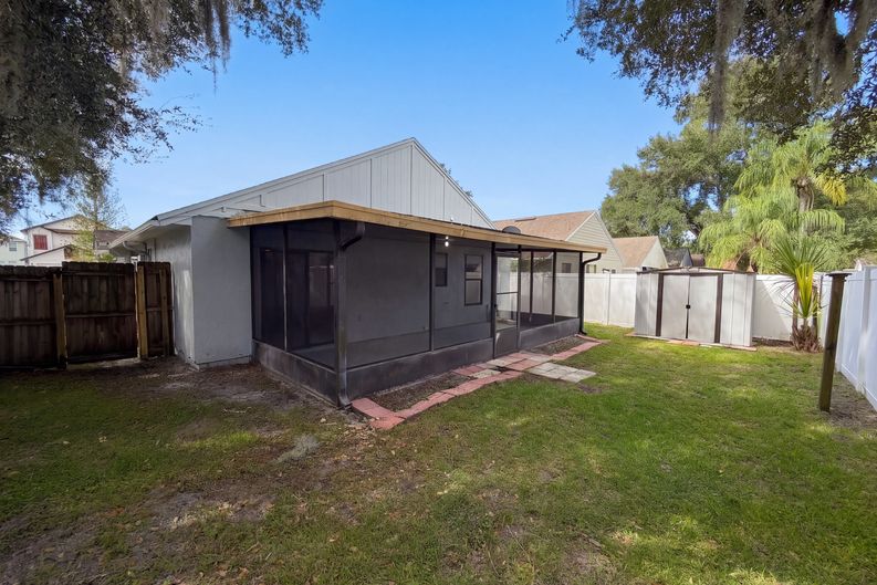 Photo 5 of 25 of 10033 Creekwater Blvd, Orlando, FL